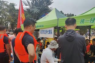 罗马前主席：赛后穆帅说他想留下让我有了笑容，希望这能激励球队